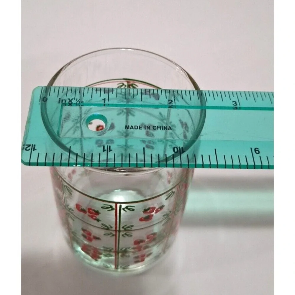 Vintage Set of 4 Anchor Hocking Strawberry and Lattice Drinking Glasses Cottage